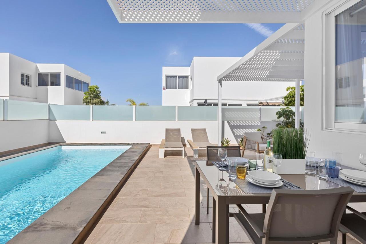 Villa Atlantica - Heated Pool In Playa Blanca Exteriör bild