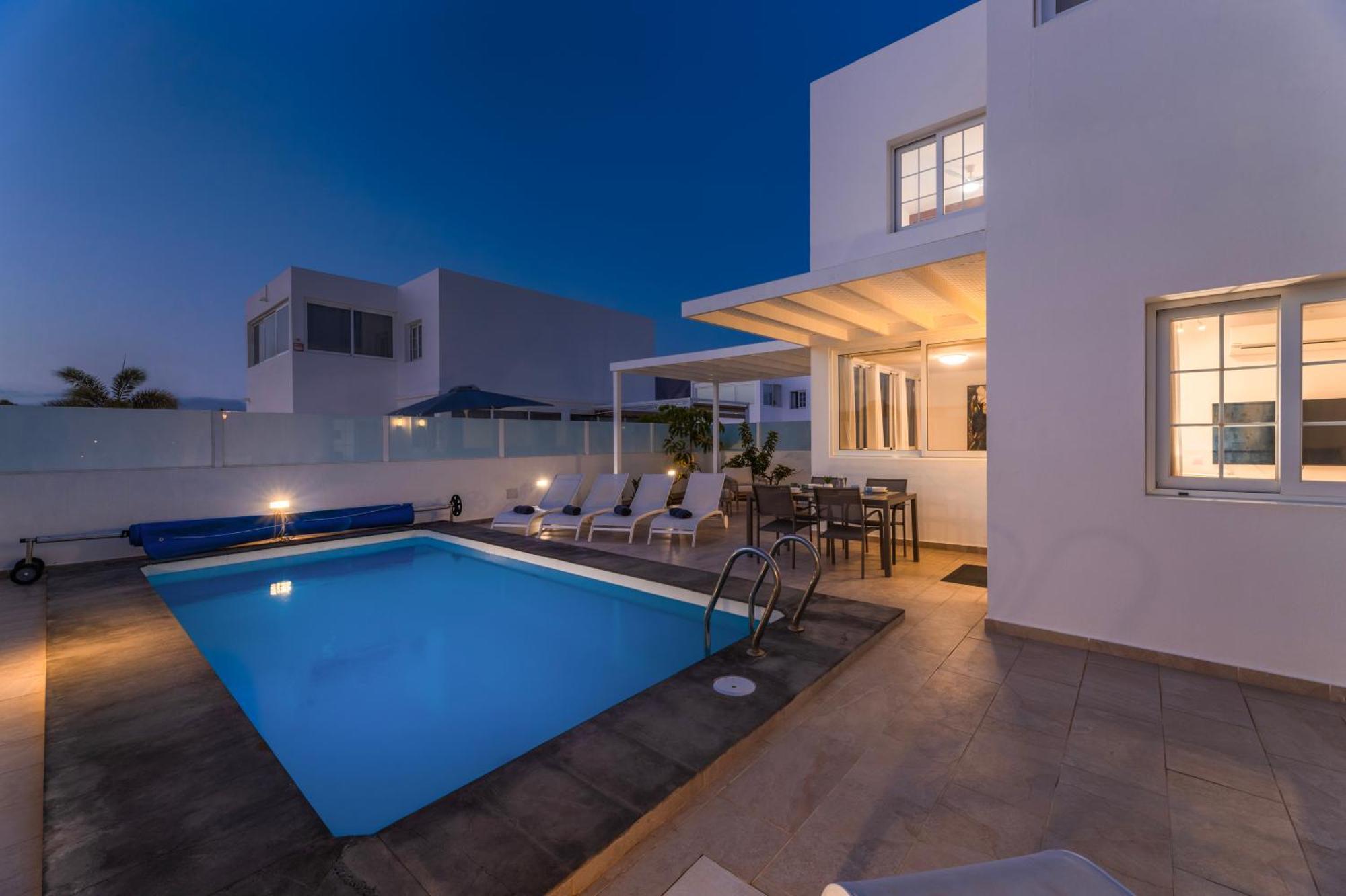 Villa Atlantica - Heated Pool In Playa Blanca Exteriör bild