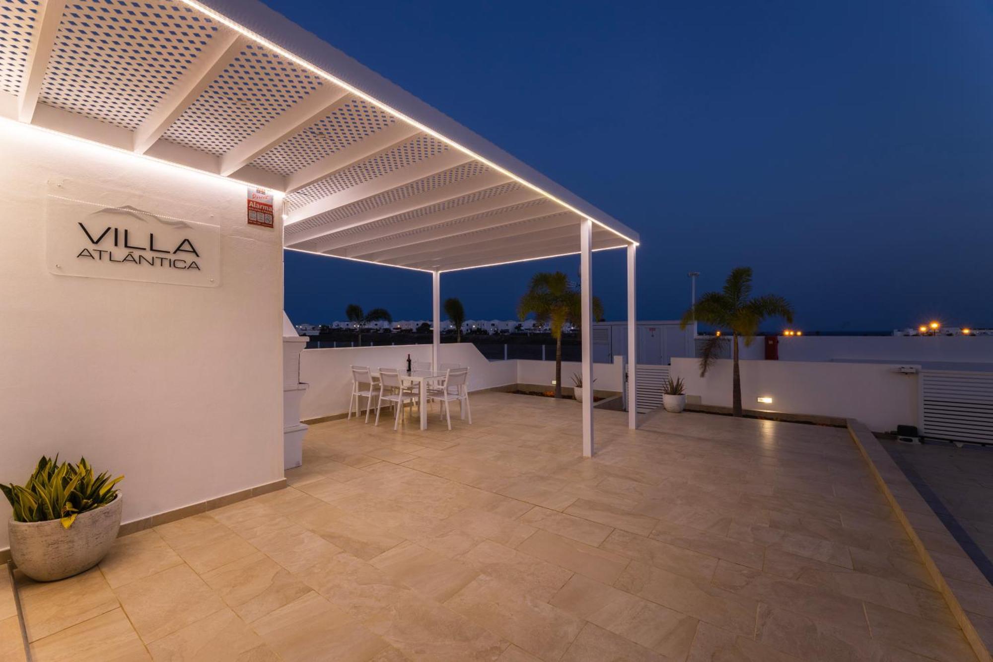 Villa Atlantica - Heated Pool In Playa Blanca Exteriör bild