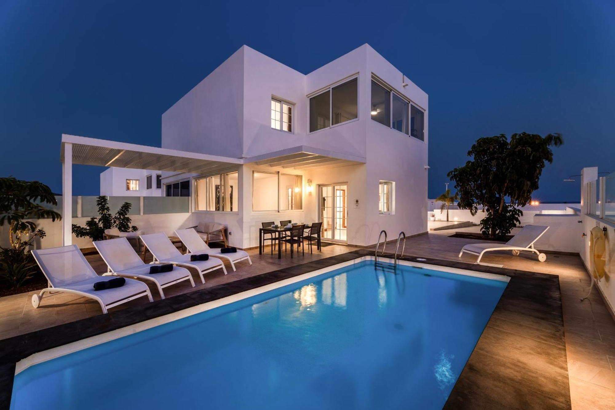 Villa Atlantica - Heated Pool In Playa Blanca Exteriör bild
