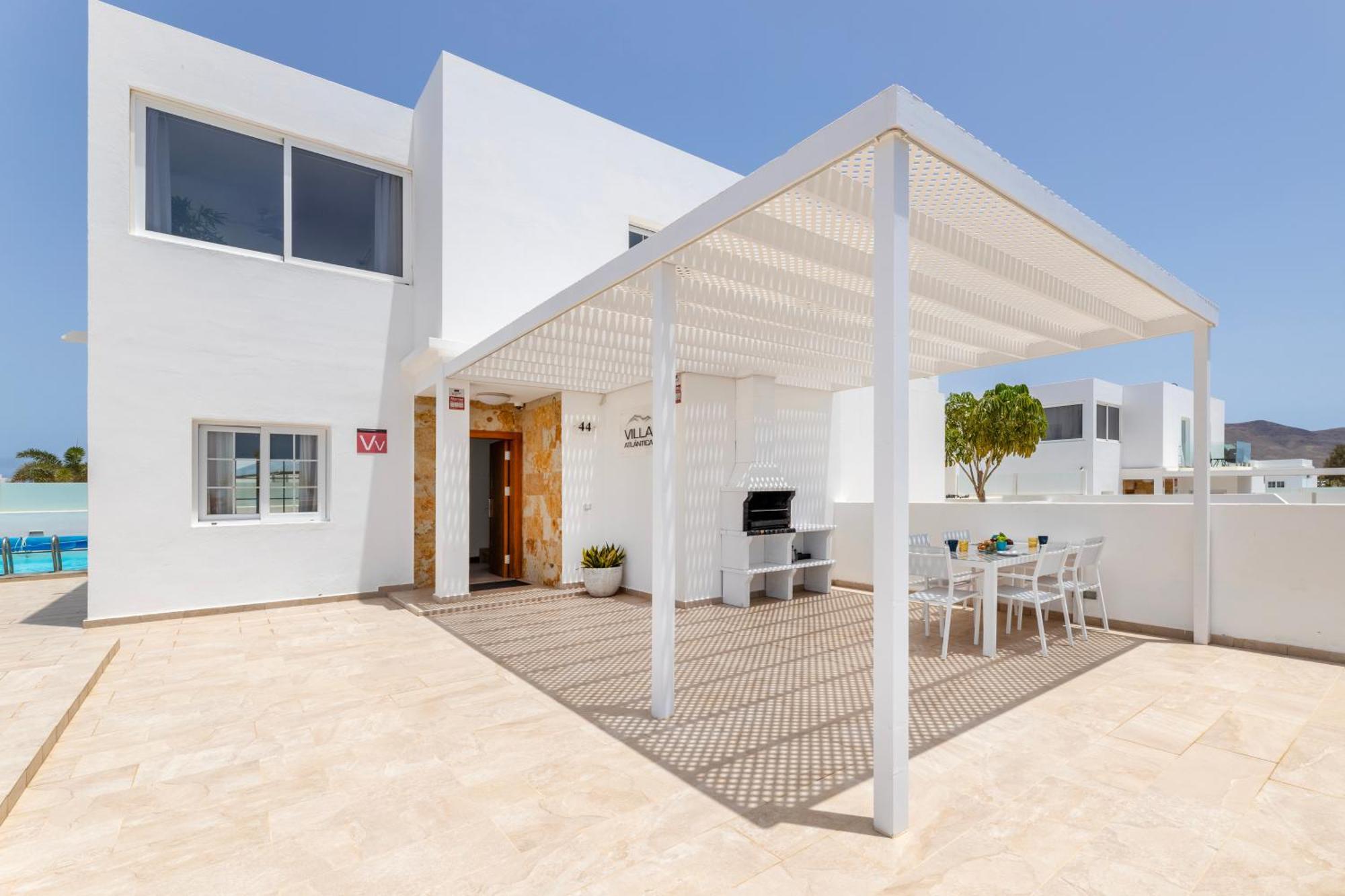 Villa Atlantica - Heated Pool In Playa Blanca Exteriör bild