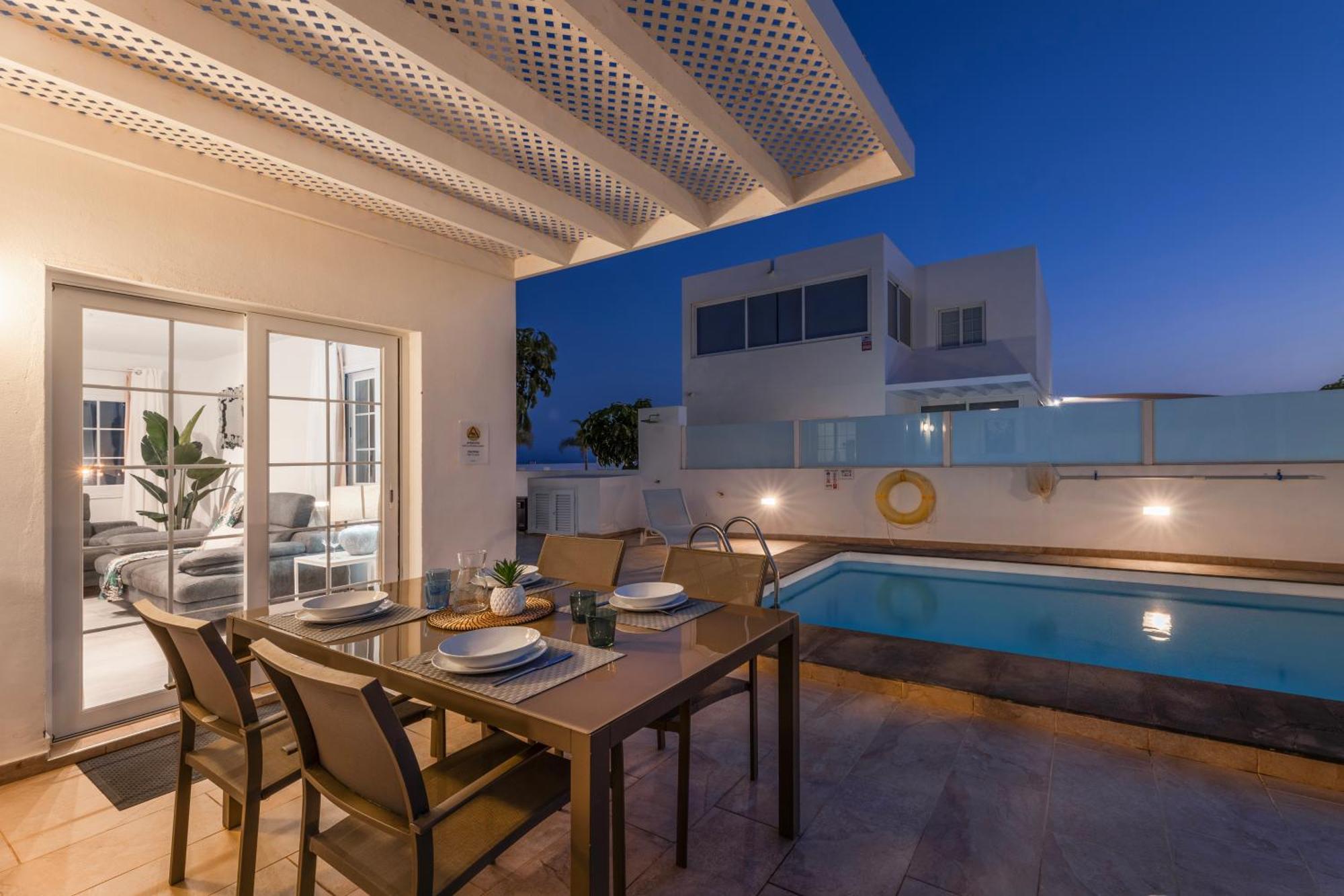 Villa Atlantica - Heated Pool In Playa Blanca Exteriör bild