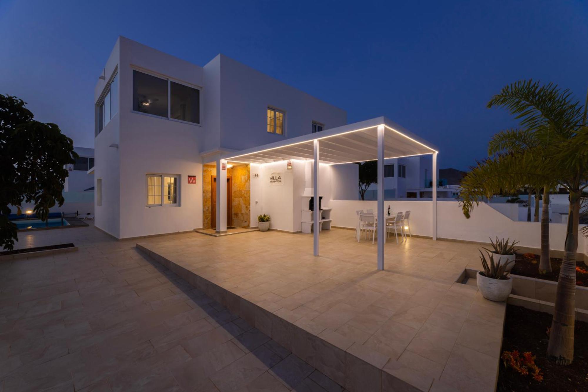 Villa Atlantica - Heated Pool In Playa Blanca Exteriör bild