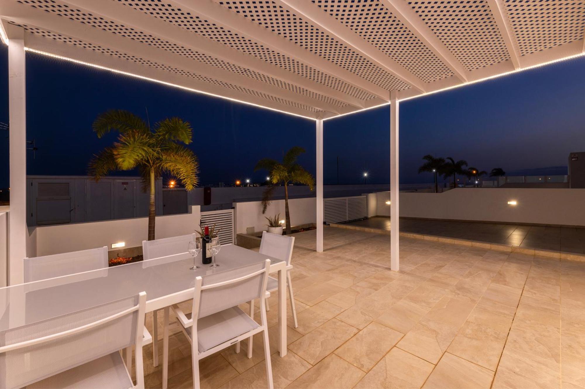 Villa Atlantica - Heated Pool In Playa Blanca Exteriör bild